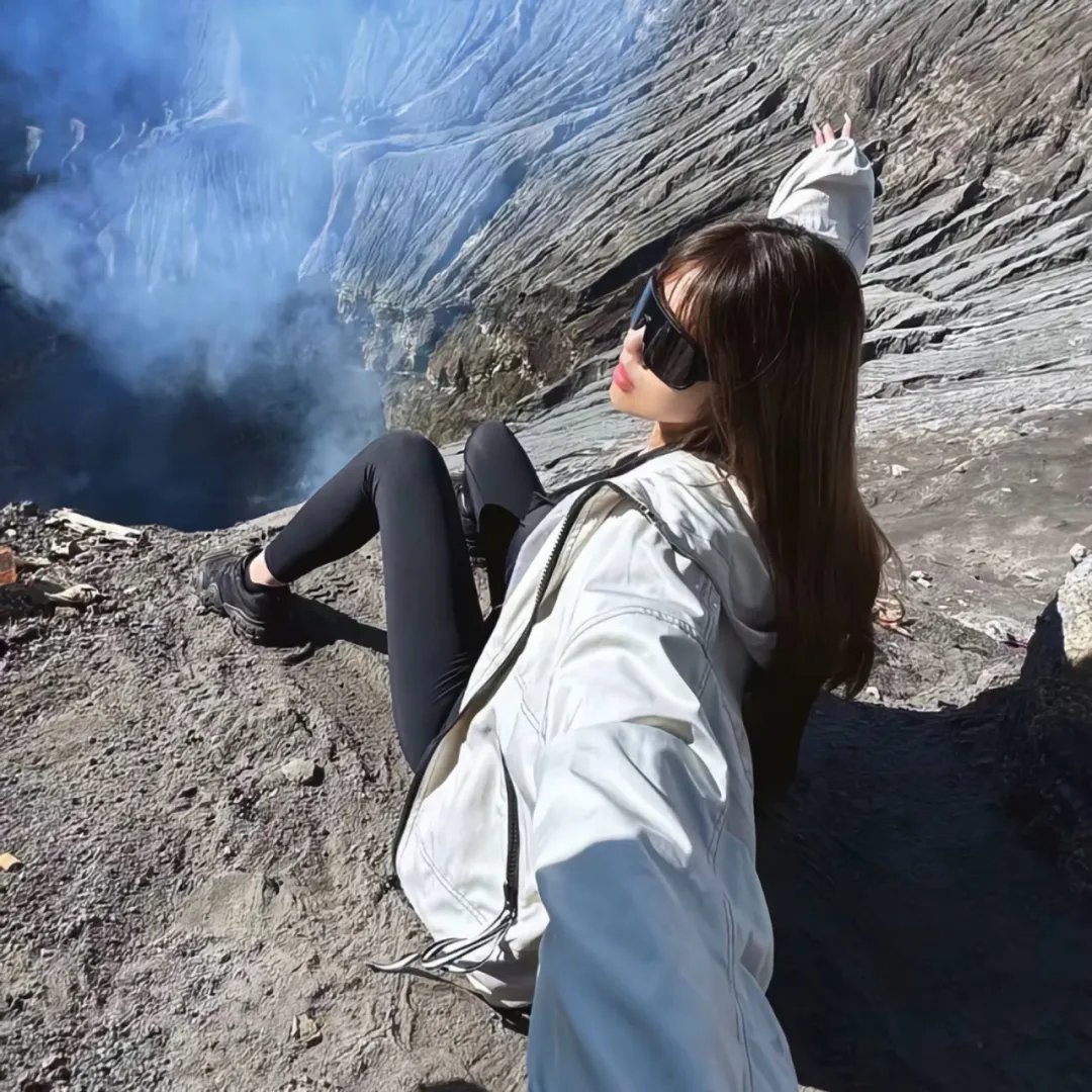 轻舟难渡旧情关